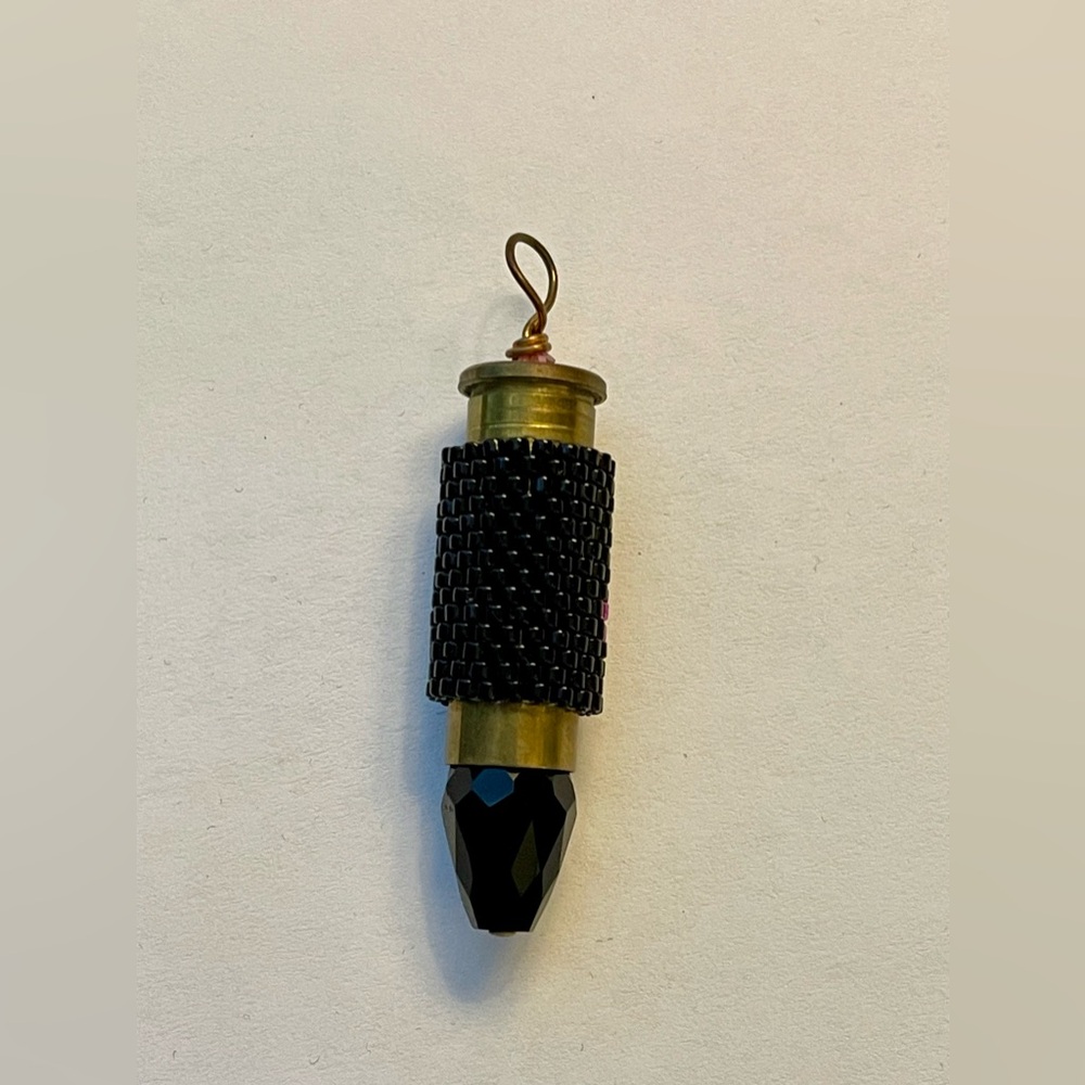 Cancer Awareness Black and Pink Beaded Pendant - Picture 3 of 9